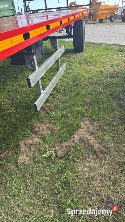 Przyczepa do bel platforma AGL 3osie do balotów Rząśno