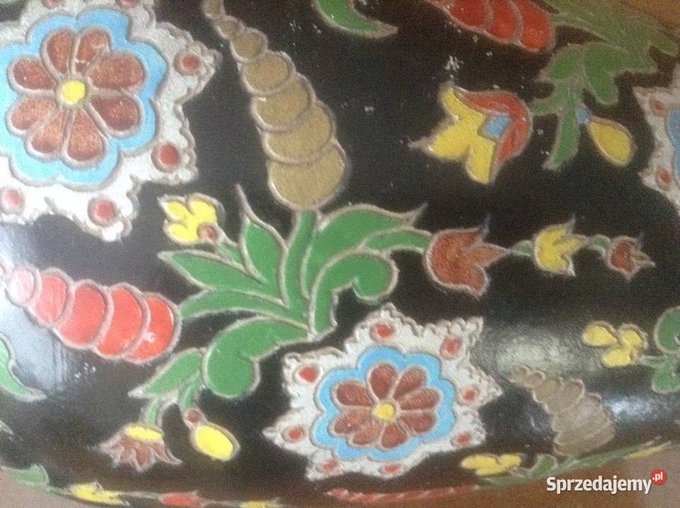 Wazon z rytowanym motywami wzorniczymimalowany opolskie Opole