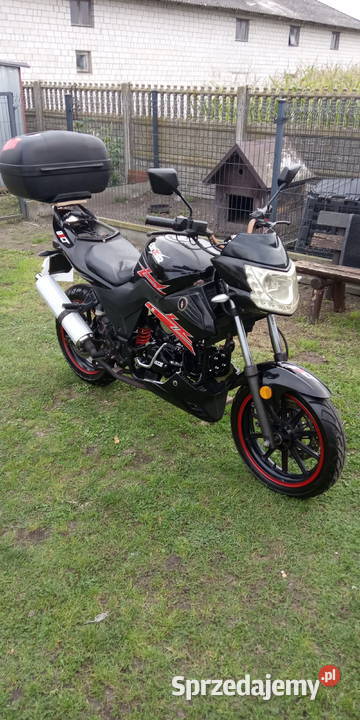 Motorower Benzer Bolt 50110 ccm 3 Rusociny