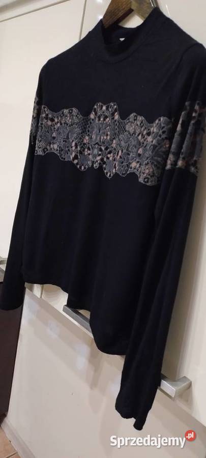 Bluzka półgolf w kolorze bczarnym