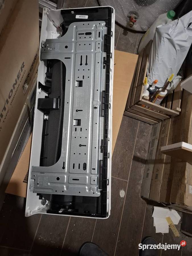 Obudowa klimatyzatora LG