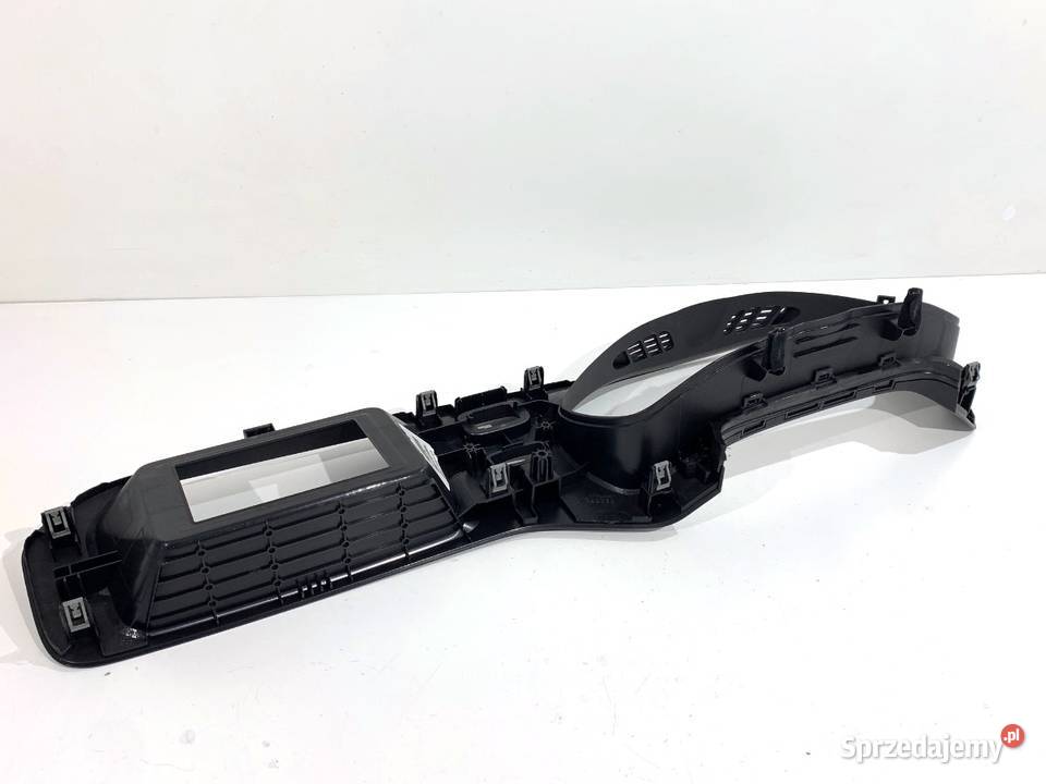 RAMKA LICZNIKA VOLVO V40 31393109 Hatchback osobowe Listwy