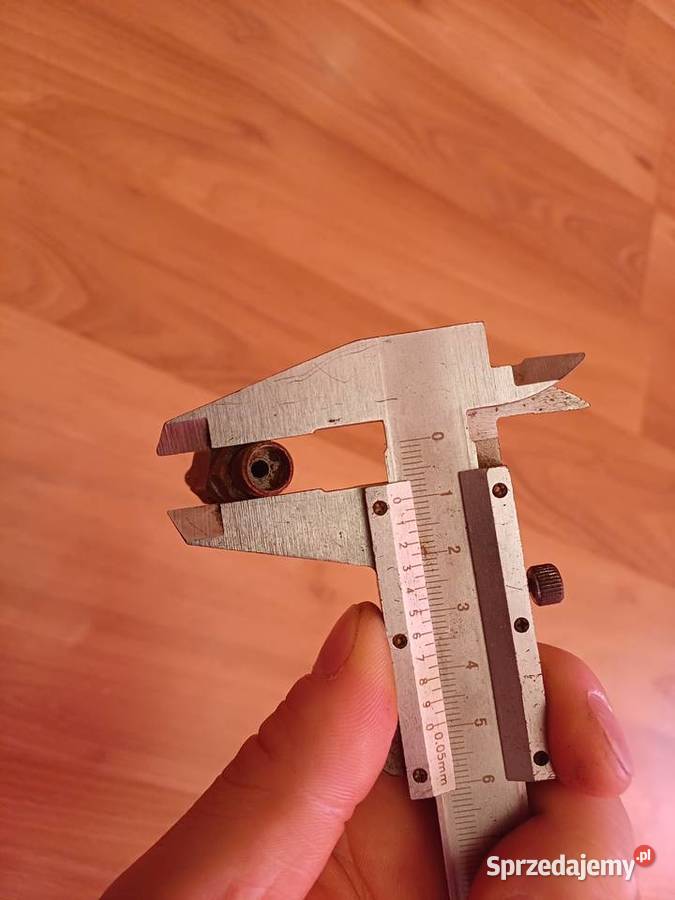 Kranik przesuwny na gwint M10 Świdnica Polska