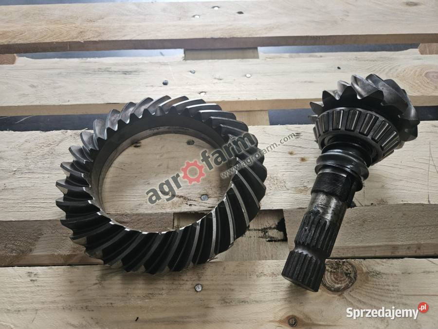 Wałek ataku koło Z13x30 FWD Holland TVT 190 Byków sprzedam