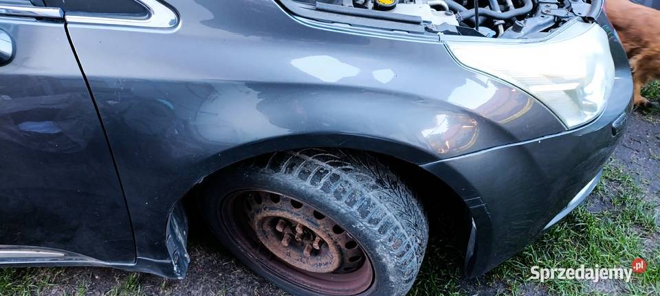 Błotnik prawy Avensis t27 0912 przedlift Halinów