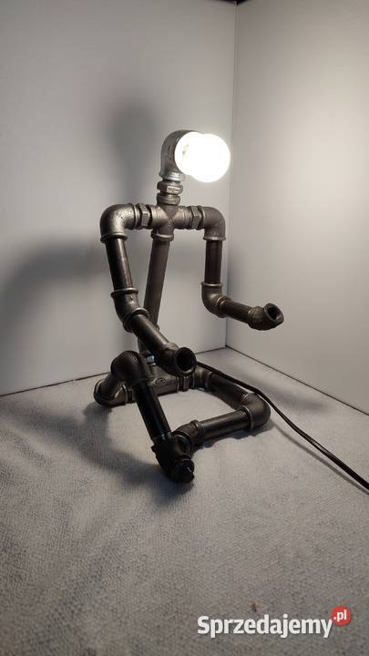 Industrialna lampa z rur hydraulicznych Warszawa