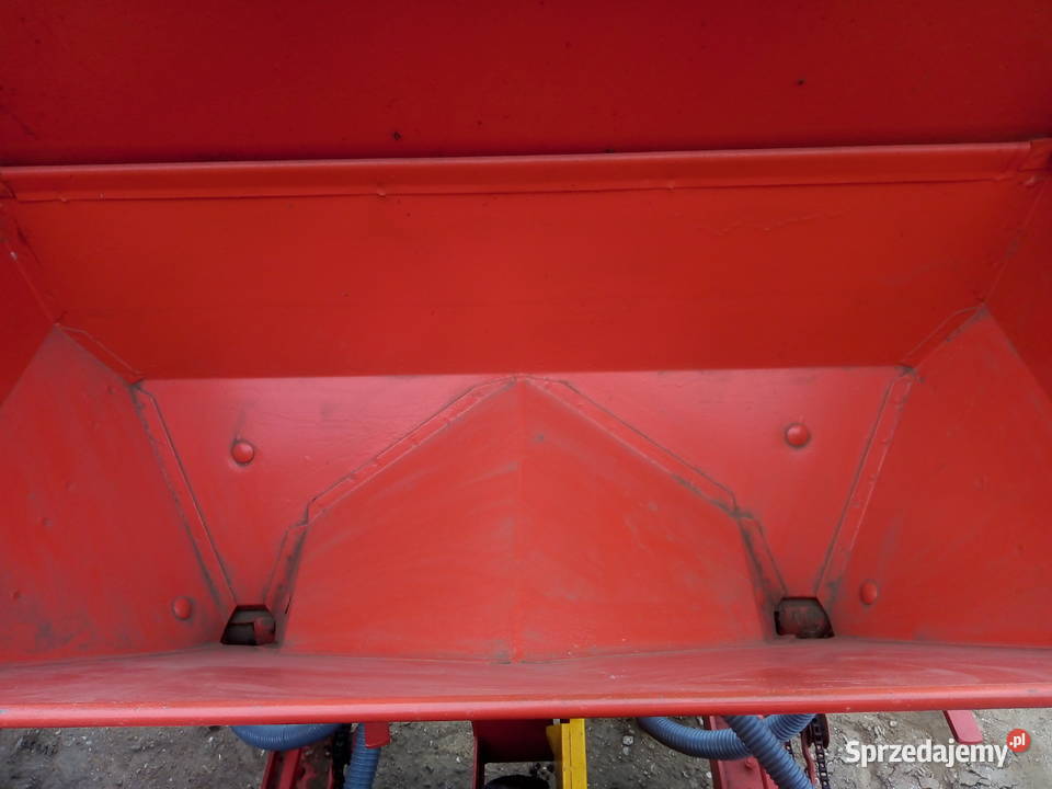 Siewnik do kukurydzy Siewniki i sadzarki Bądkowo