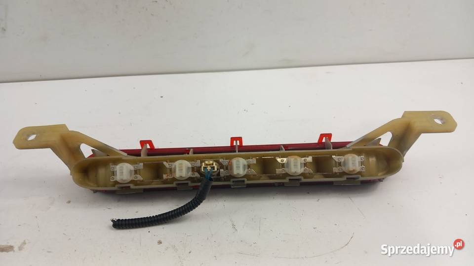 TOYOTA COROLLA VERSO II LAMPA 3 STOP osobowe Zbierkowo sprzedam