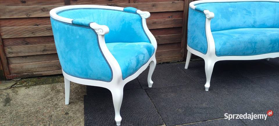 Fotel niebieski drewniany stelaż ludwikowski