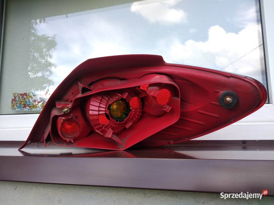 Peugeot 307 LIFT FL hatchback lampa tył tylna Sieradz