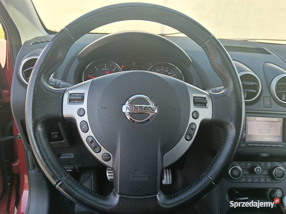 Nissan Qashqai 4x4 skóra panorama bordo metalic sprowadzony sprzedam