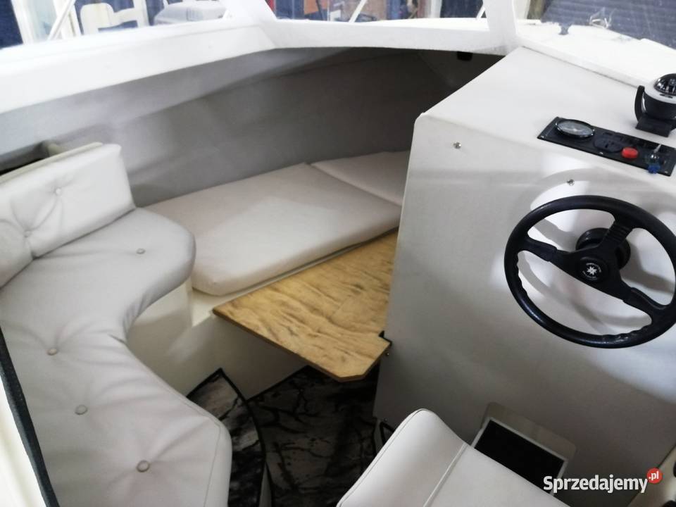 Łódź motorowa GAY MARINE 560 turbo diesel Przejazdowo