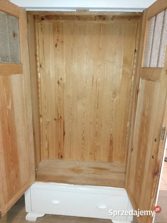 Szafa ubraniowa stara dolnośląskie Bogdanów