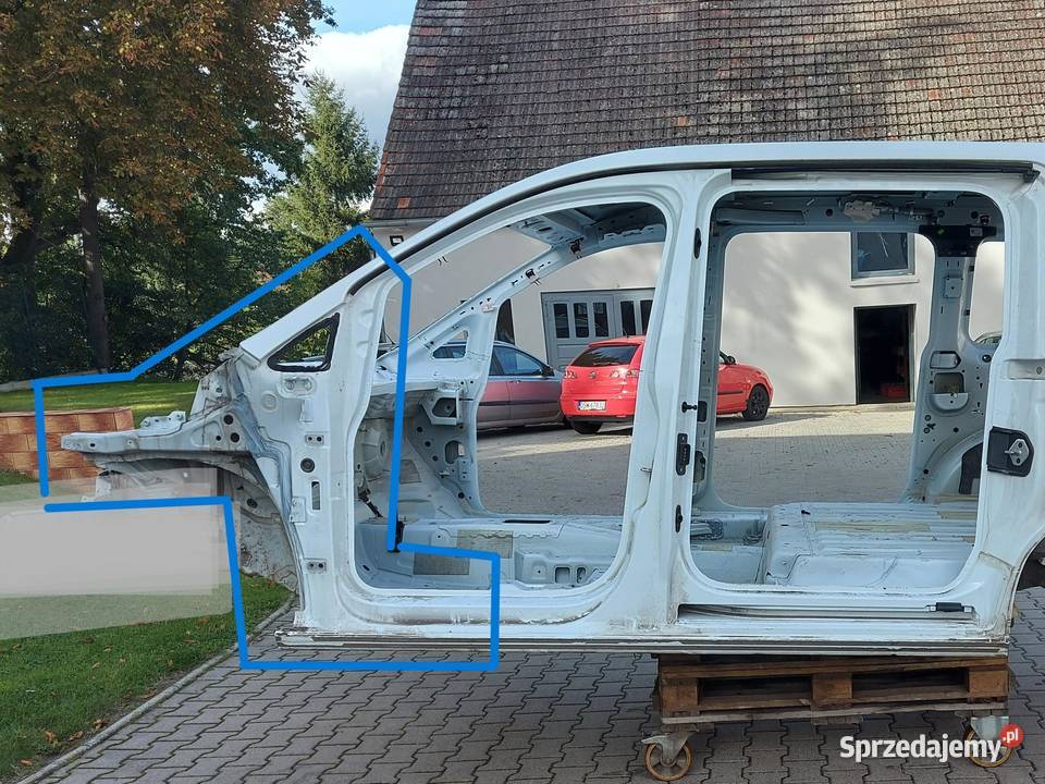 Ford Tourneo Connect III MK3 ĆWIARTKA PODŁUŻNICA sprzedam