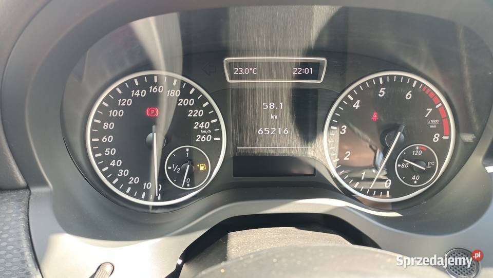 Mercedes A klasa2013r 16 benzyna65000 przebieg sprzedam