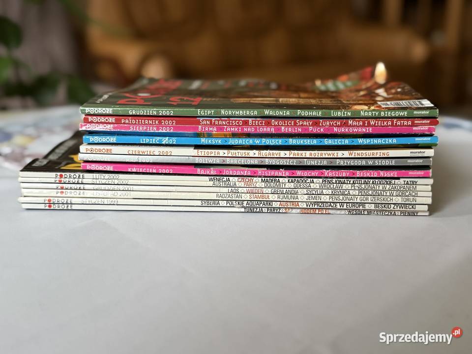 13 egzemplarzy miesiecznika PODROZE1 z lat