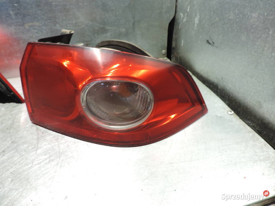 LAMPA PRAWY TYŁ TYLNA RENAULT LAGUNA 2 FL HB Nowy Sącz