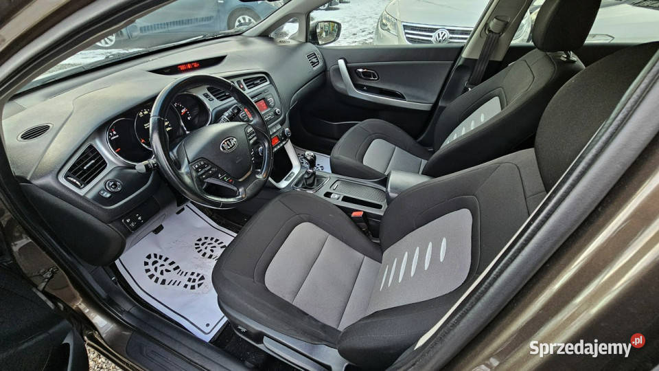 Kia Ceed Salon PolskaOszczędny 45 4/5 Świdnica