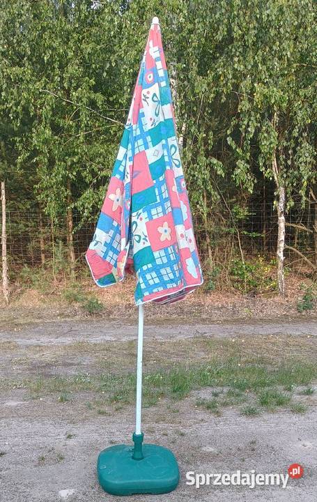 Dużyskładany parasol ogrodowy plus podstawka z Dom i Ogród Łódź