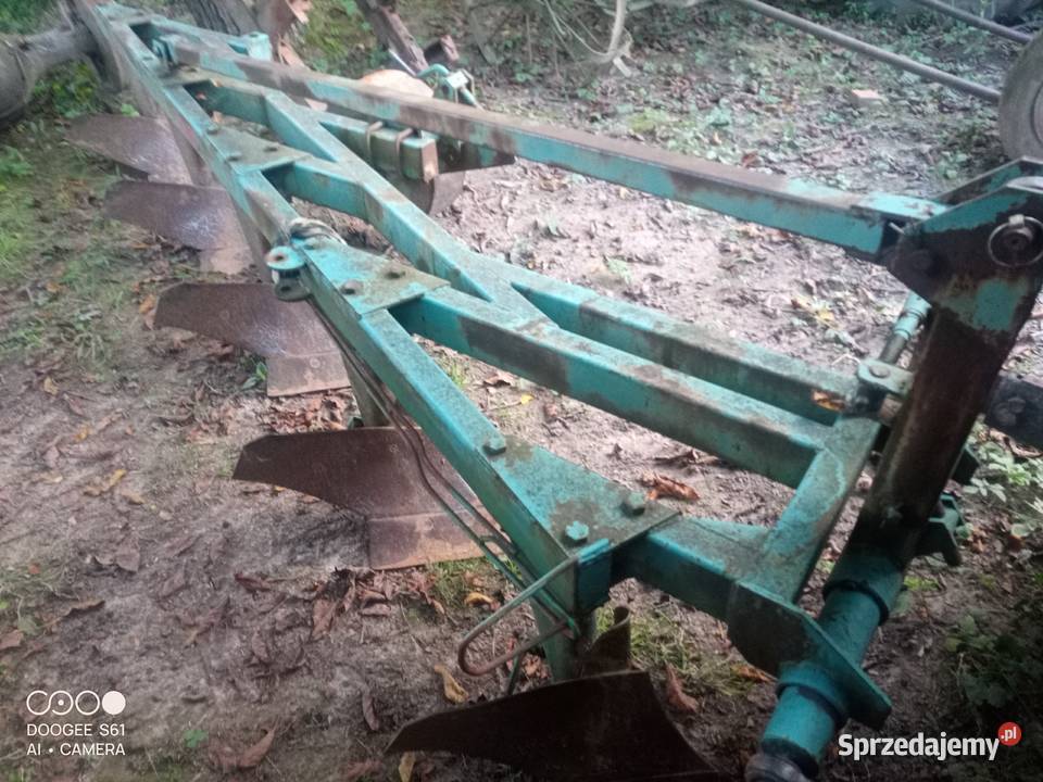 Pługi podorywkowe 7 i 5 skibowe Maszyny rolnicze Jasło sprzedam