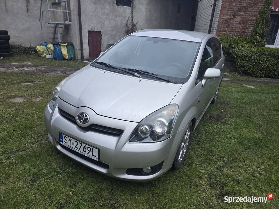 Toyota Corolla Verso 22 177 koni 2008 r I Van / Minibus Orzech