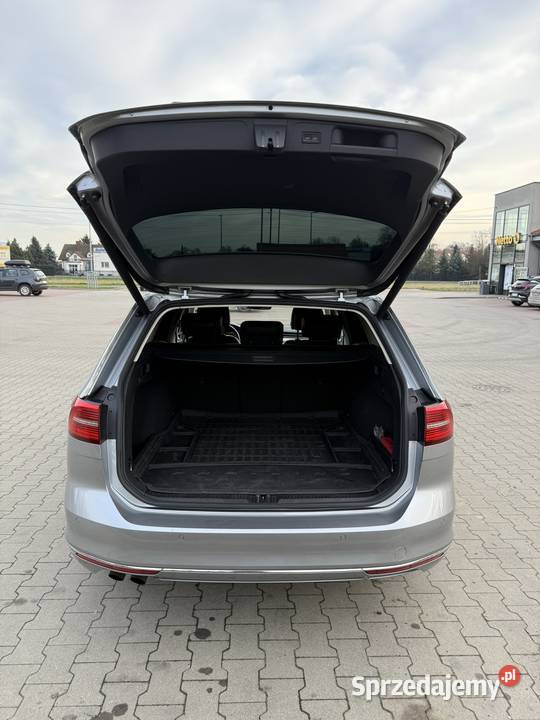 VW Passat B8 kombi 2017 benzyna 18 automat sprzedam