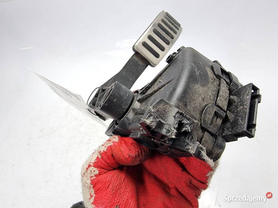 PEDAŁ VOLKSWAGEN PHAETON 3D1721503N Lipno