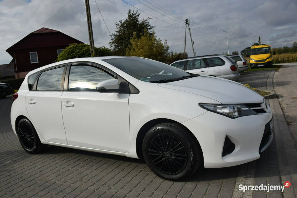 Toyota Auris 13B Klima 2015r Oryginał Lakier 2 1329cm3 podkarpackie Majdan Sieniawski