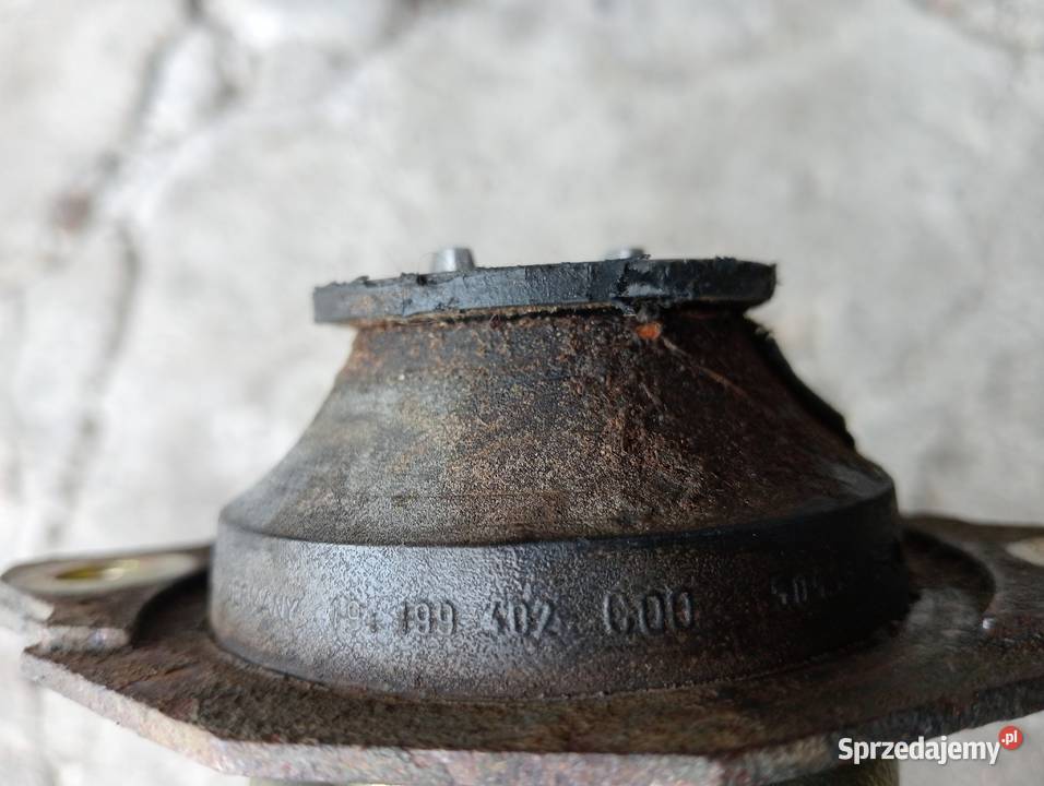 Poduszka silnika golf 2 oryginał Silniki i osprzęt Biadki