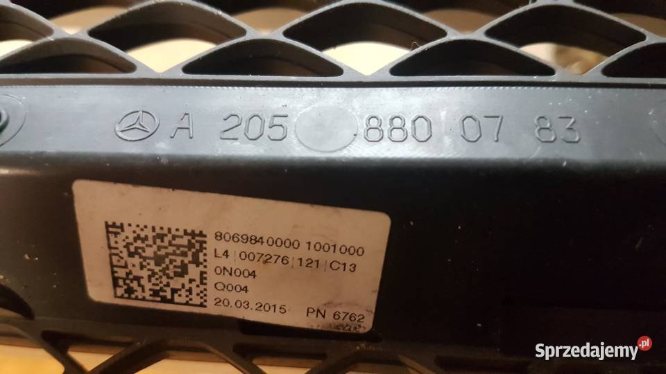 Grill atrapa chlodnicy Mercedes w205 A2058800783 Pruszcz