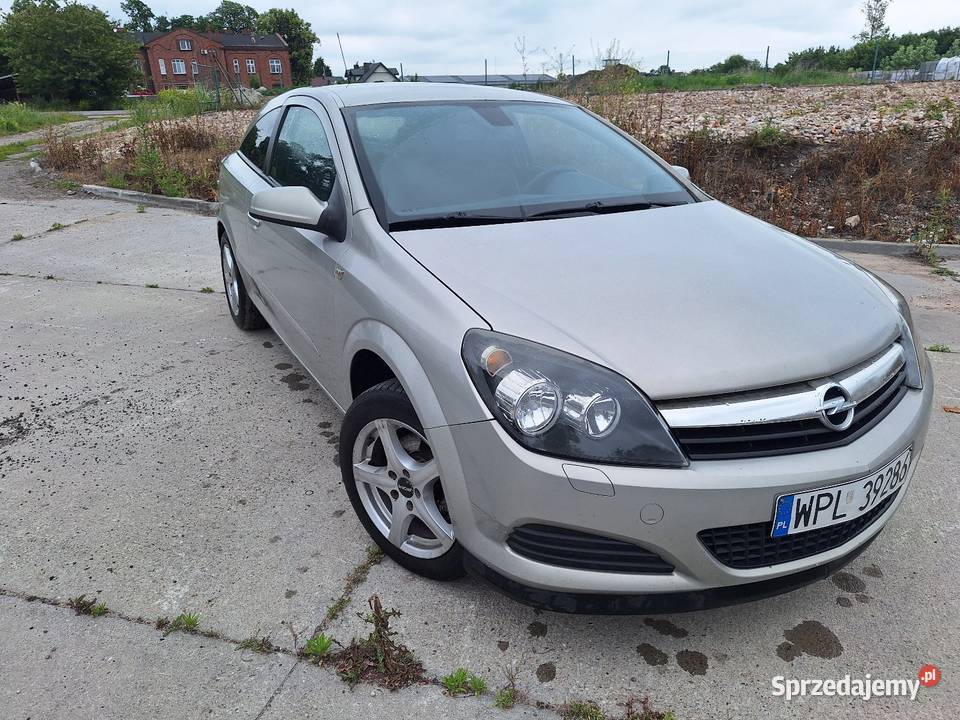 Opel Astra H GTC 14 90 LPG Klima Czujniki 2008r aluminiowe felgi Astra
