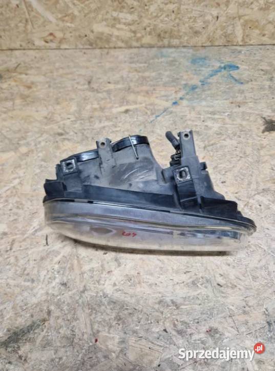 vw golf 4 golf IV Lampa prawy przód halogen sprzedam