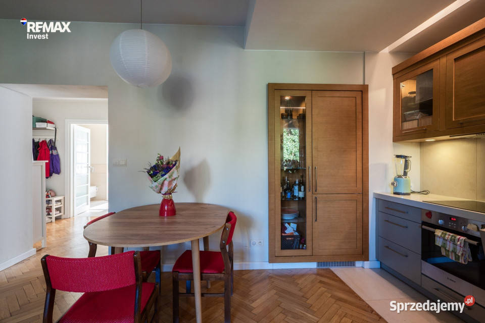 Ikona bielskiego modernizmu wyjątkowe mieszkanie 3 piętra i więcej