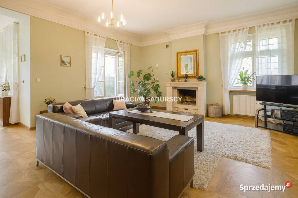 sprzedaży domu wolnostojącego 530m2 Kraków pustak