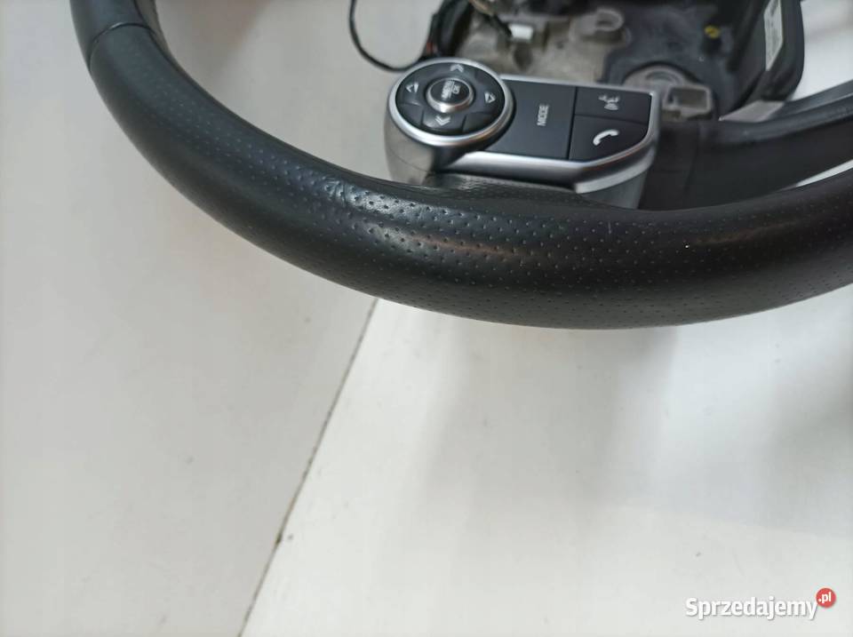KIEROWNICA MULTIFUNKCJA ŁOPATKI Land Rover Range Rok produkcji 2016