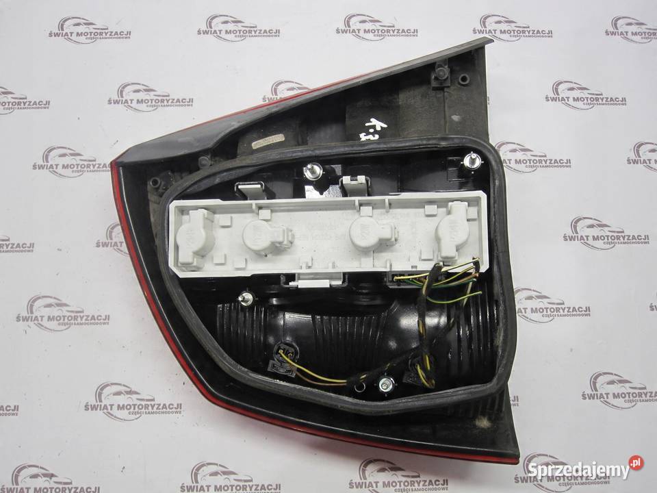 OCTAVIA II LIFT 11r lampa prawy tył 1Z5945096B