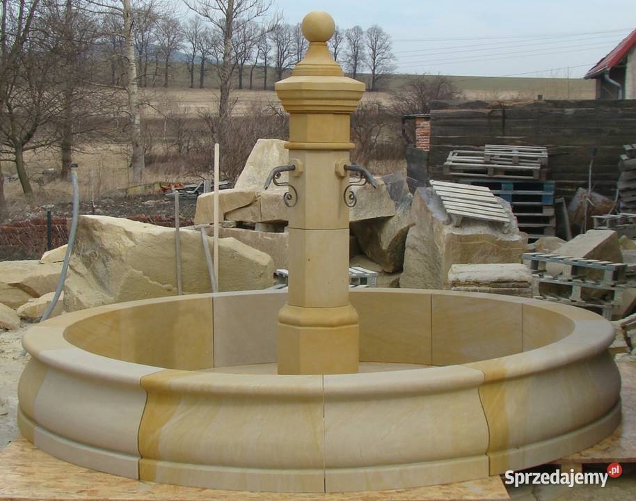 Oryginalna i stylowa fontanna z piaskowca