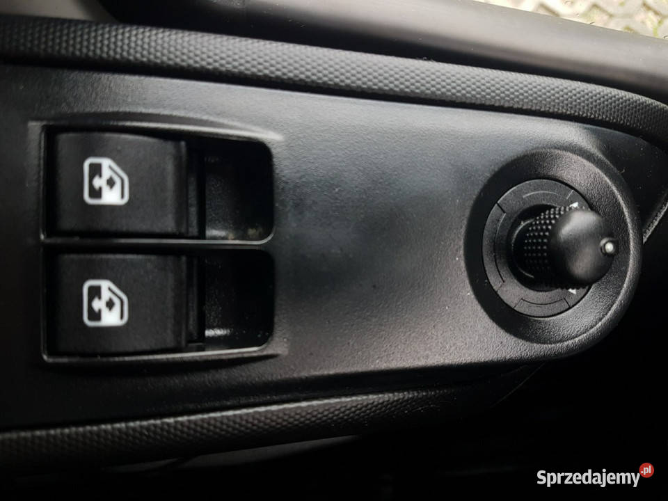 Iveco Daily KONTENER NISKOPODŁOGOWY 443x223x242 diesel Poręba