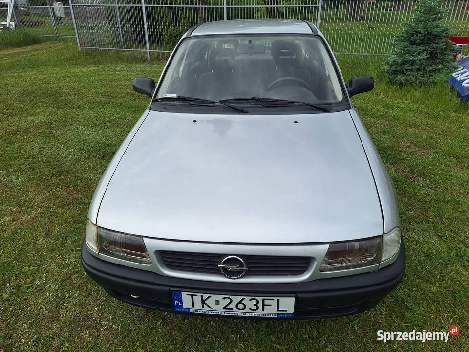 Sprzedam Opel Astra maly przebieg 73 nieuszkodzony Astra Kielce
