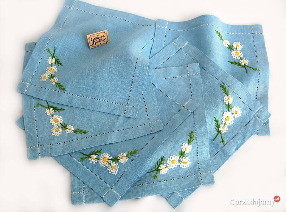 Kwadratowe błękitne serwetki ręcznie haftowane Lublin sprzedam
