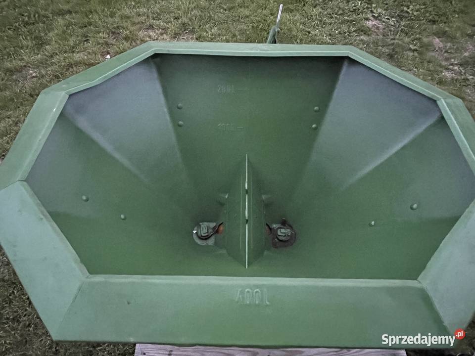 Rozsiewacz amazone zaf 402 pomorskie Sierakowice