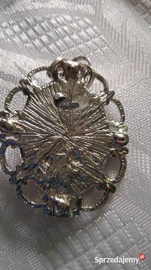 PRZEWIESZKA MEDALION Z DAMĄ KAMELIOWĄ