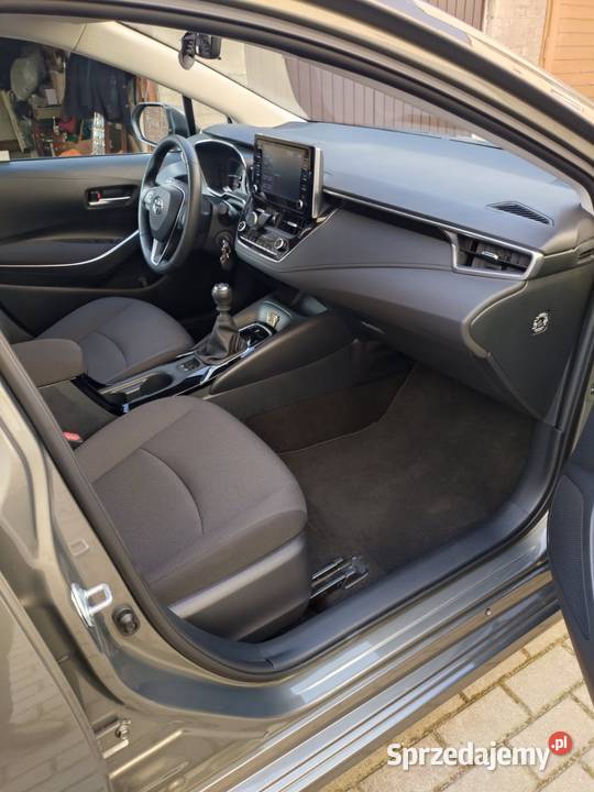 Sprzedam samochód Toyota Corolla 15 benzyna mazowieckie Warszawa