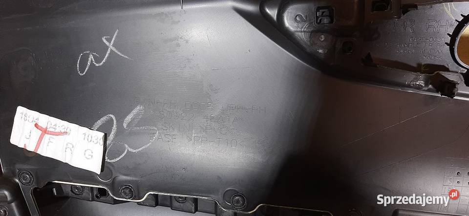 Boczek tapicerka drzwi Nissan Qashqai II prawy osobowe Włoszczowa
