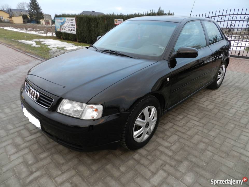 Czarne Audi A3 16 Gaz sekwencja 1998 Stan Hatchback Świdnik