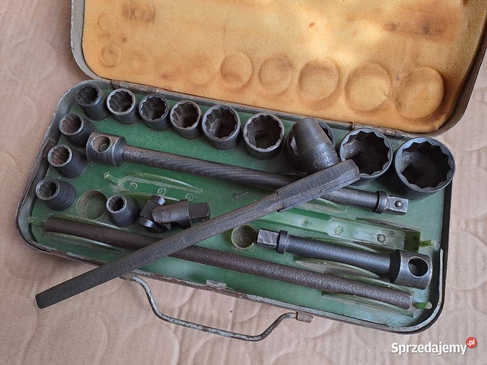 Klucze nasadowe Prl komplet kluczy nasadowych Osięciny