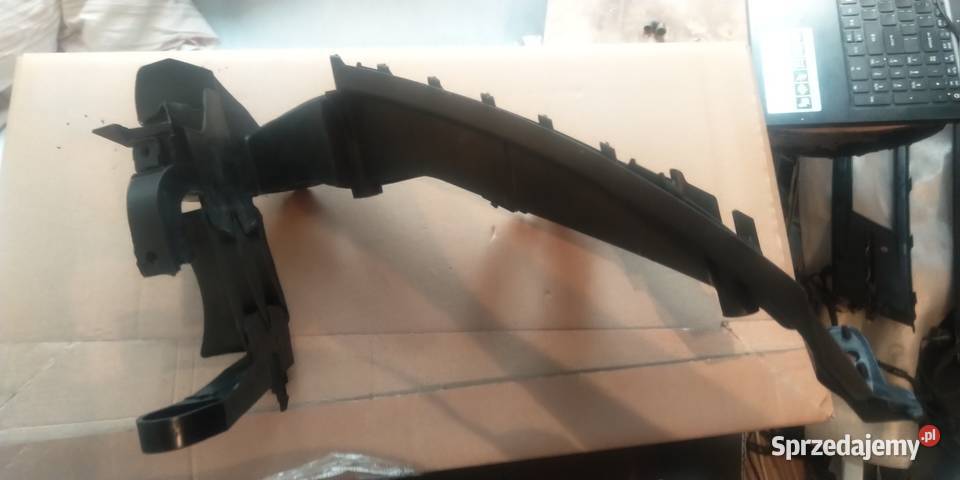 Audi A4 B8 0812 ślizg uchwyt reflektora prawy Karoseria Łódź