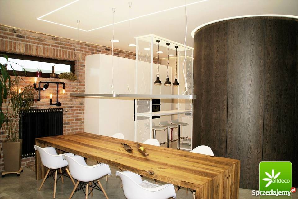 Stylowe meble ze starego drewna Warszawa