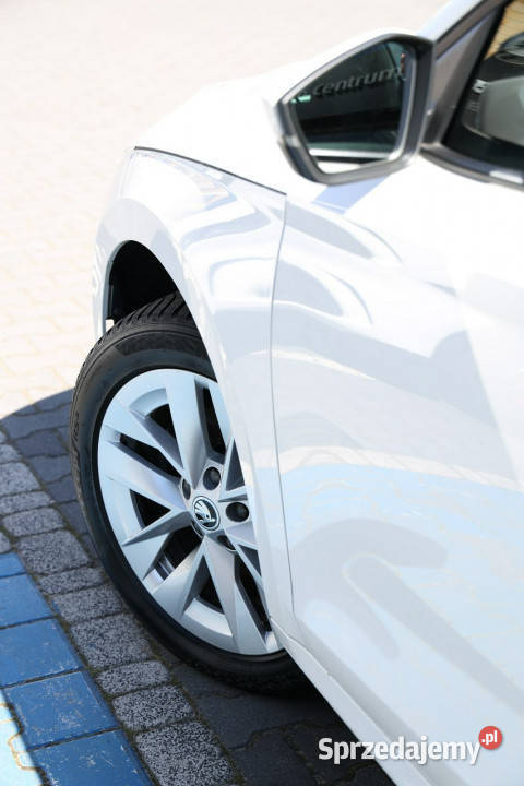 koda Octavia 15 150 Ambition manualrej2023 IV gniazdo USB Octavia Tychy