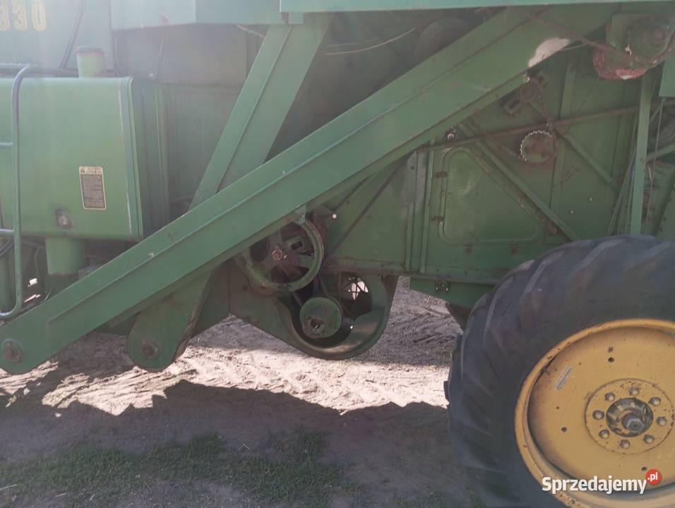 John Deere 330 Słupca